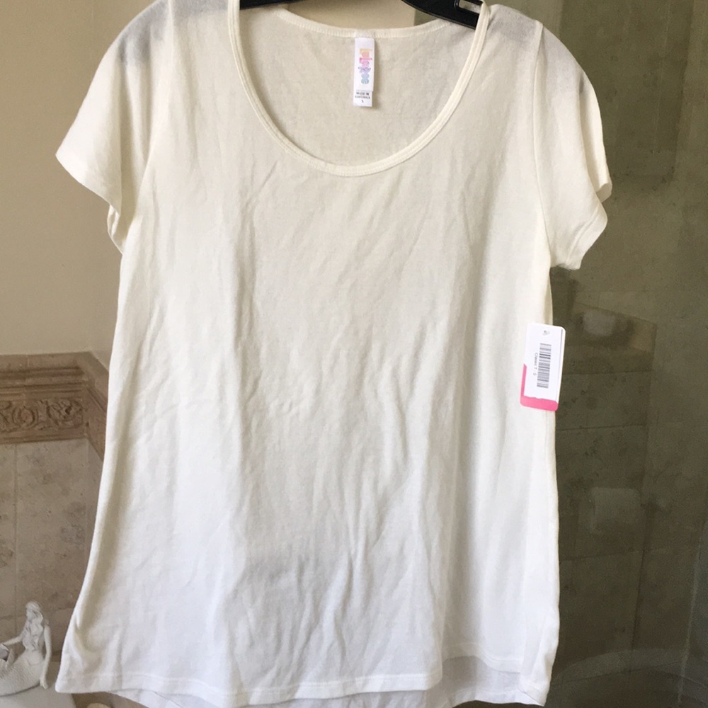 Lularoe cream classic t size s